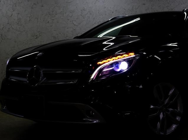 GLA180　ヘッドランプ