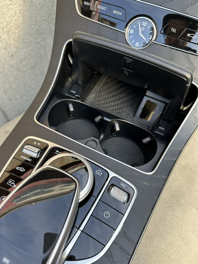 W205　センターコンソール