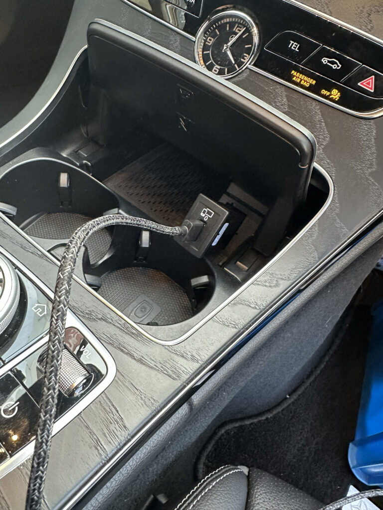 W205　センターコンソール