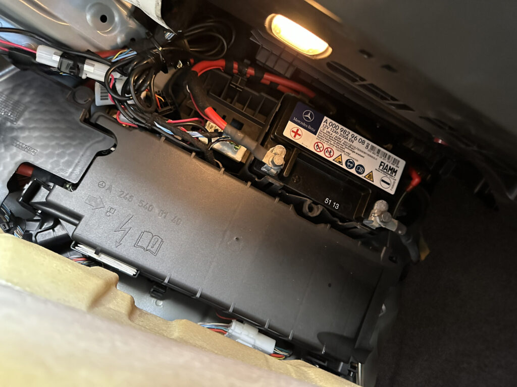 W246　バックアップバッテリー