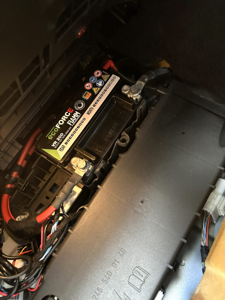 W246　バックアップバッテリー