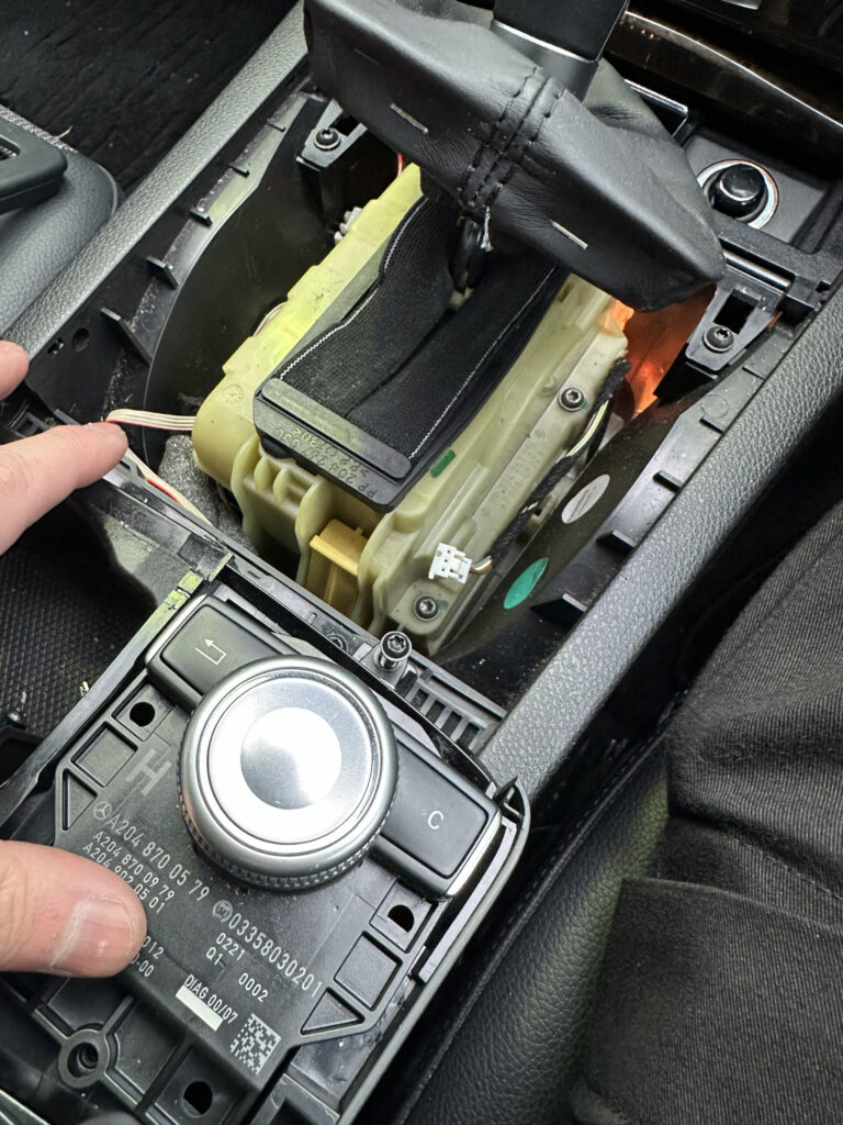 W204　センターコンソール