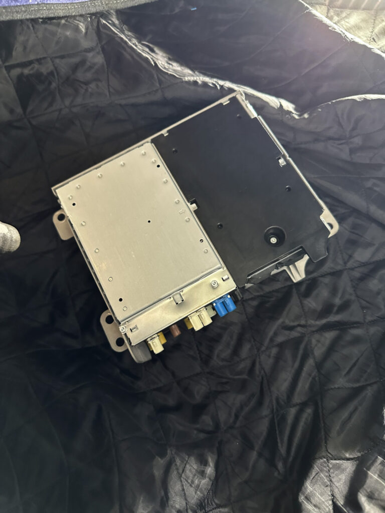 GLA ナビユニット SSD交換作業