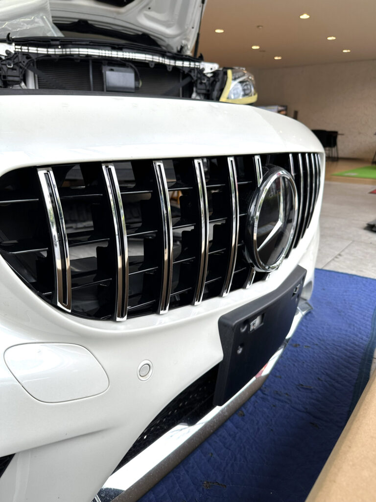 S205 Cクラス グリル交換 パナメリカーナ