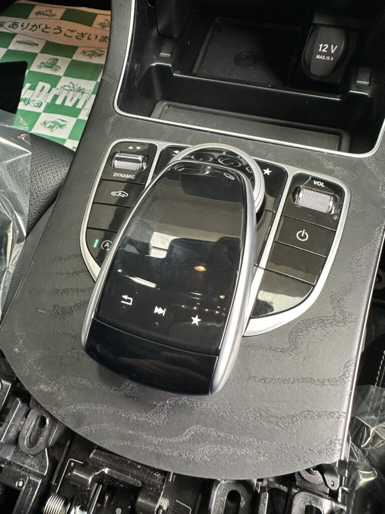 Cクラス タッチパッド　修理